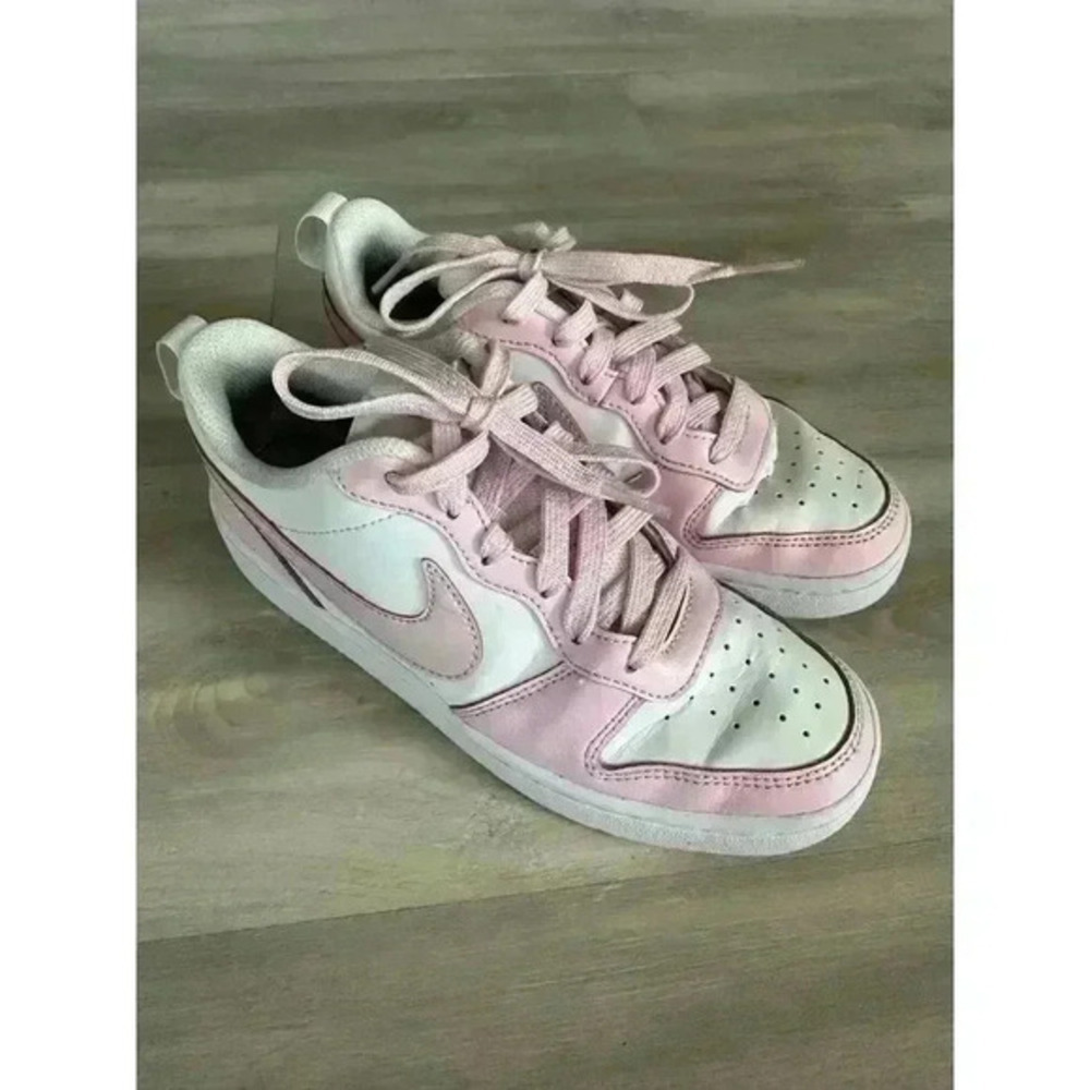 Nike‎ Court Borough Low Size 4.5Y Shoes Sneakers Pink White - Picture 2 of 5